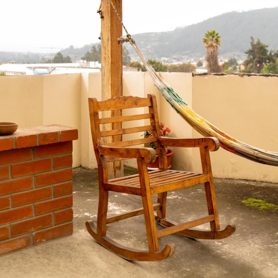 Mashy'S Hostal Otavalo Bagian luar foto