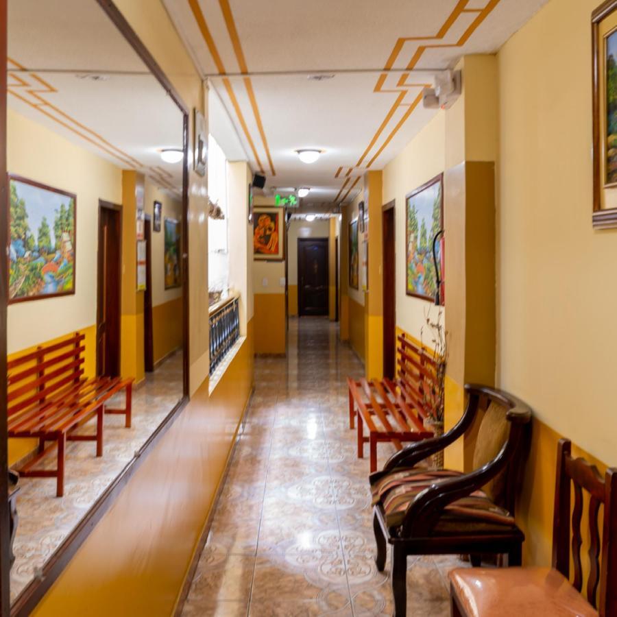 Mashy'S Hostal Otavalo Bagian luar foto