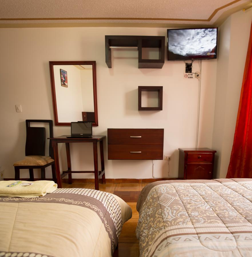 Mashy'S Hostal Otavalo Bagian luar foto