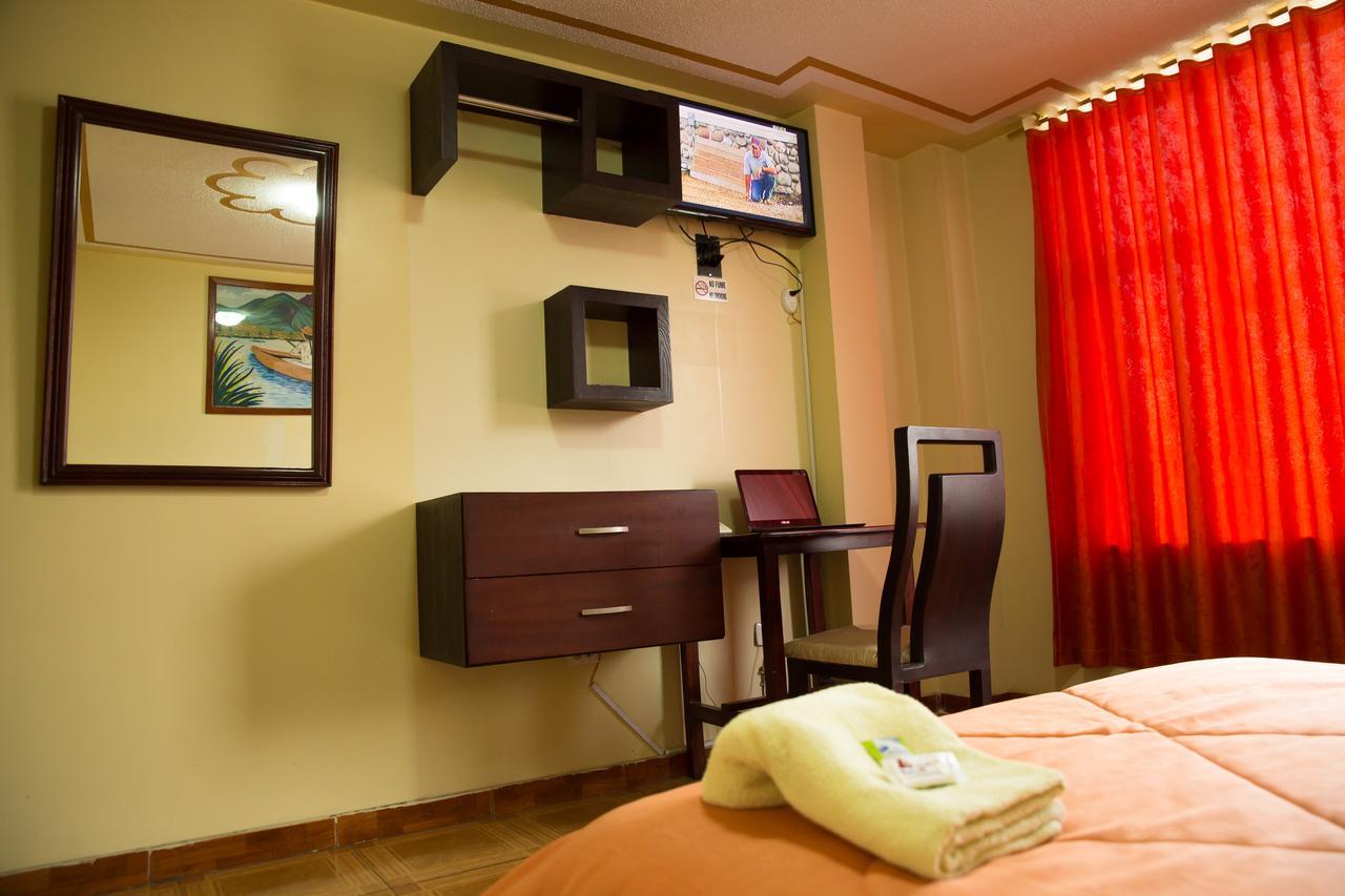 Mashy'S Hostal Otavalo Bagian luar foto